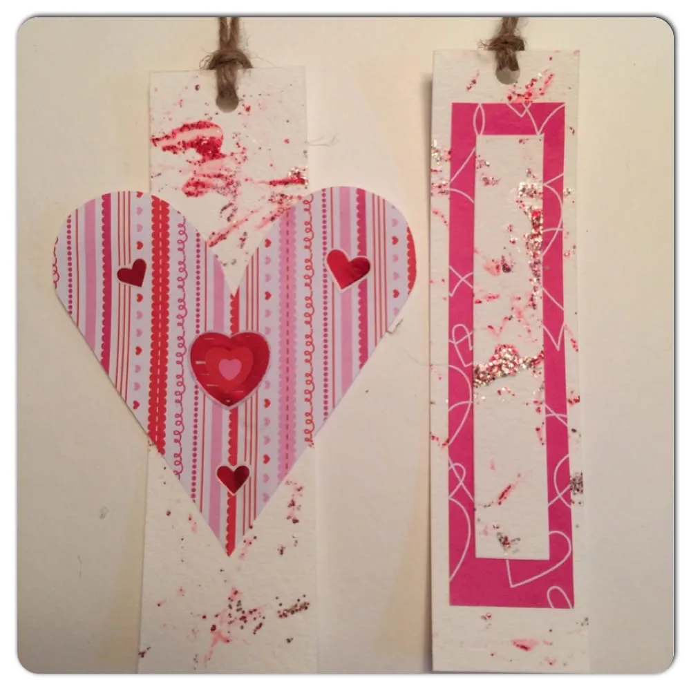 Are you looking for a simple Valentine's Day craft for kids? Check out this easy 3-step Marble Painted Valentine's Day Cards craft. Even toddlers and preschoolers can do it!