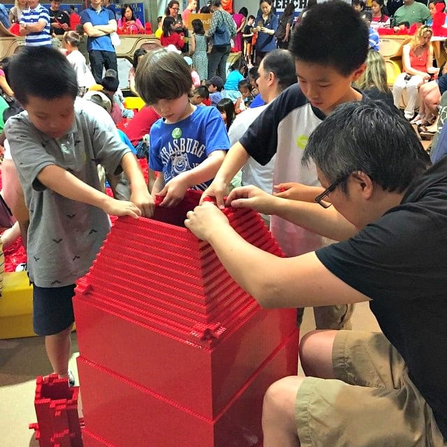 Right now there is a great deal for Brick Fest Live LEGO Fan Festival on Living Social! For only $20 per person, you get a single-session admission to Brick Fest Live at the Pasadena Convention Center for either Saturday, August 27, or Sunday, August 28, 2016.