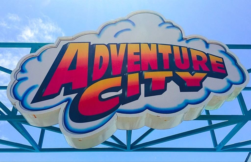 Top 5 Reasons to Visit Adventure City in Anaheim, California including free parking, theme rides for all ages, inexpensive birthday parties, Thomas The Train play area and only $19.95 for admission!