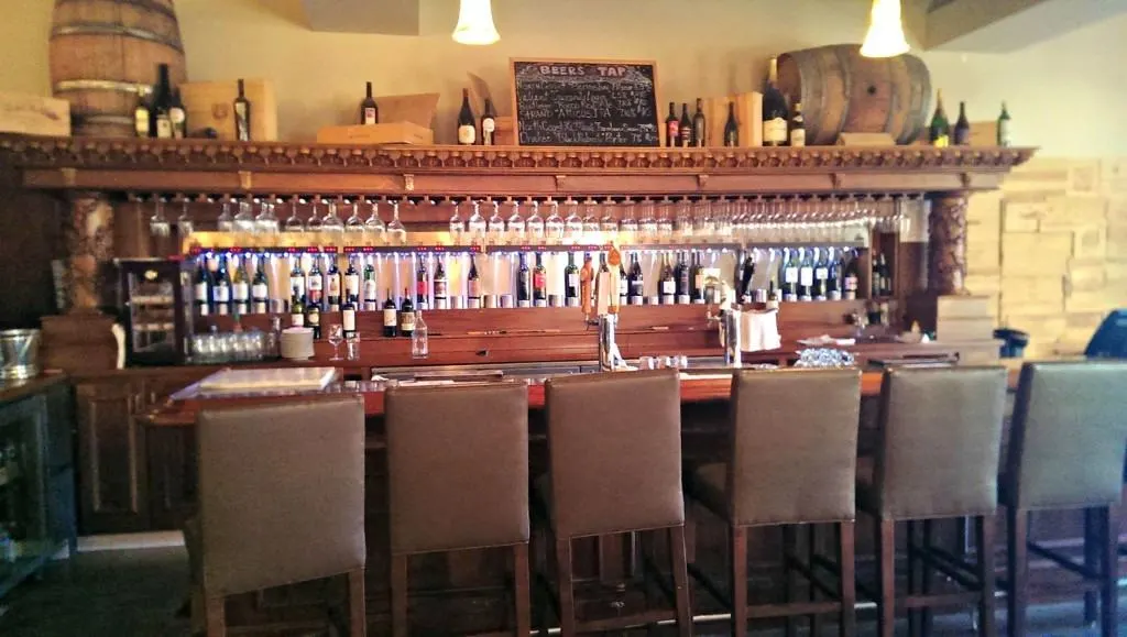 Bacchaus Wine Bar & Bistro Restaurant Review