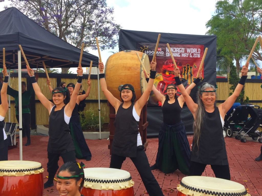 During NINJAGO The Ride at LEGOLAND California, guests officially train like a ninja and experience the new interactive 4D ride, which is the first in North America to enable guests to control the outcome of their adventure just by using their hands.