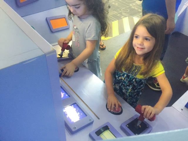 The Discovery Cube LA is an indoor science wonderland of learning and imagination through interactive play and real world experiences. Discovery Cube LA offers field trips, student tours, homeschool days and summer camps throughout the year.