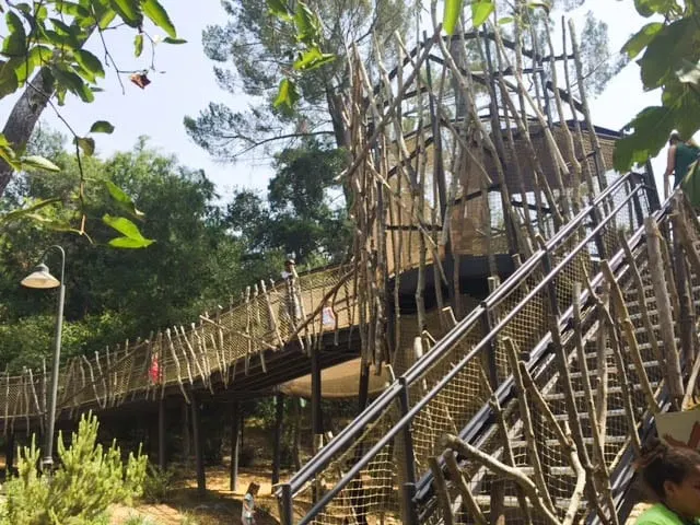 Kidspace Children’s Museum in Pasadena believes that “when learning becomes fun, the learner does so willingly.” This children's museum in Southern California offers an expansive outdoor play area that features hands-on arts & science exhibits. The first Tuesday of every month is also Free Family Night! 