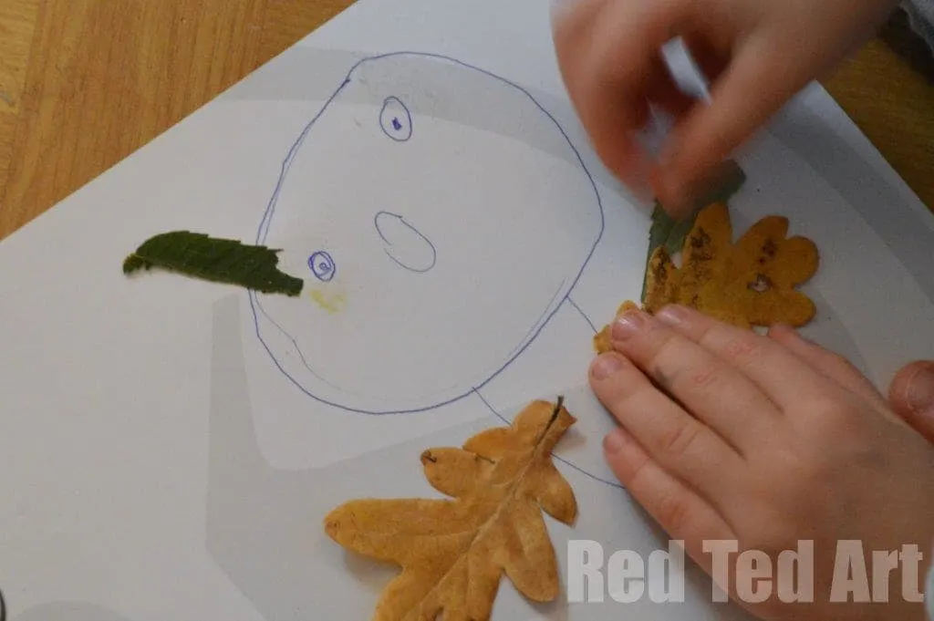 Are you looking for a fun fall craft for kids? Check out these 25 Easy Leaf Crafts for Kids and Preschoolers that are perfect for the autumn season.