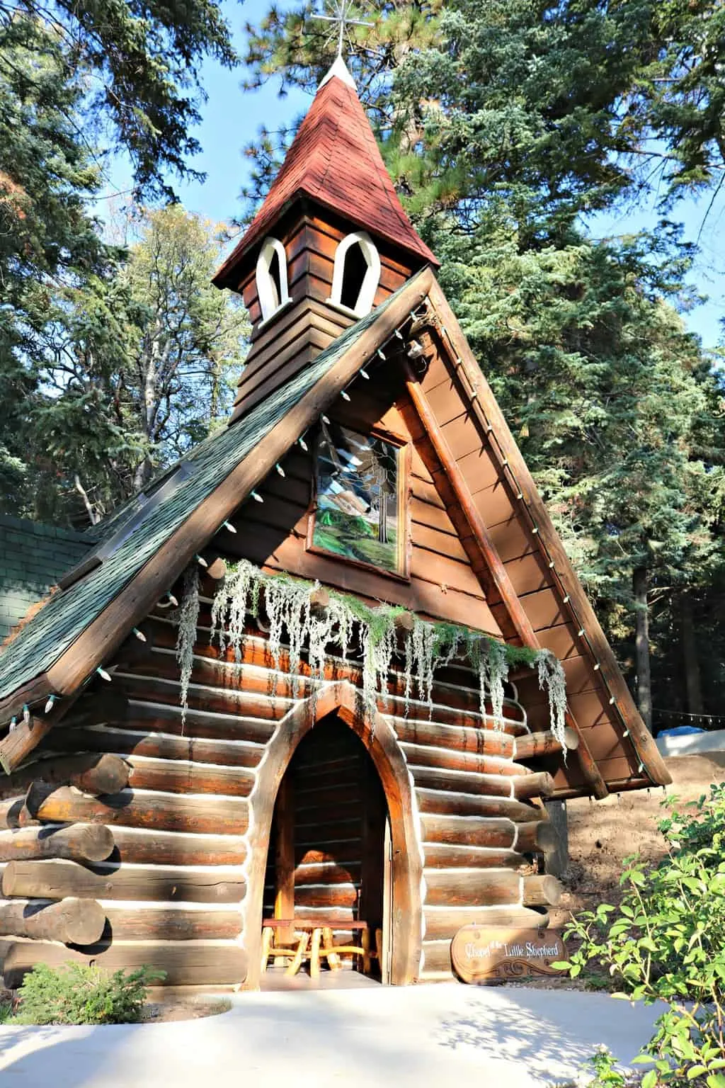 Skypark at Santa's Village near Lake Arrowhead, California is a year round Christmas theme park for people of all ages! Savor the nostalgia of an “Old World Christmas in the Woods” with family and friends. They offer mining for gold, visits with Santa & Mrs. Clause, zip lining, archery, indoor and outdoor rock climbing, crafts, daily story time, train rides and more. Discount tickets to Santa's Village are also available from time to time.