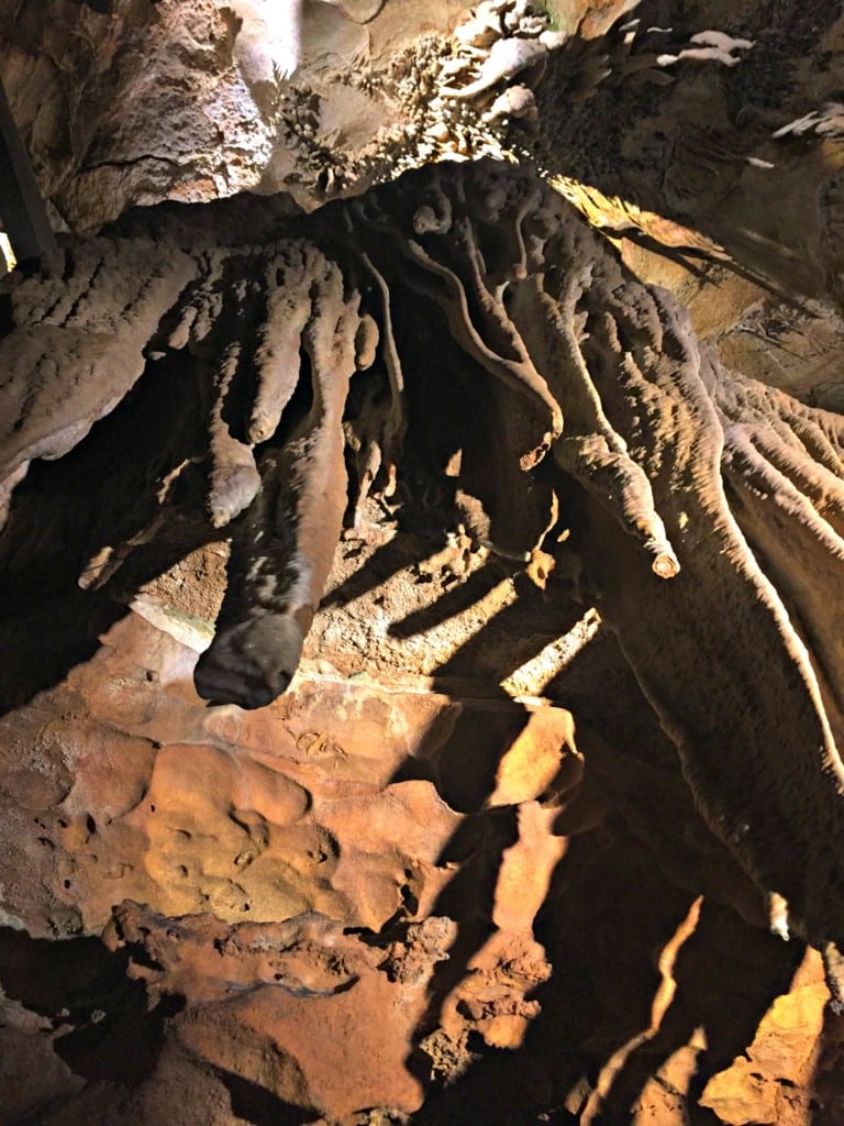 Talking Rocks Cavern in Branson West is one of Missouri's most beautiful caves and offers one hour guided, walking cave tour. They also have Cave Country Mini-Golf, gemstone mining, geode cracking, and 4000 sq. Ft. Rock and Gift Shop. Two SpeleoBox Crawl Mazes, a few picnic areas, hiking trails and a lookout tower are free for guests to enjoy.