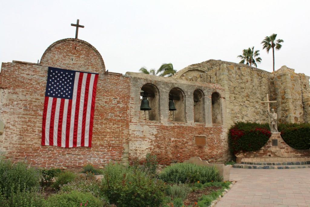 Mission San Juan Capistrano is a historical Spanish mission located in San Juan Capistrano, California. As one of the original 21 Spanish missions in California, they offer educational programs such as living history days, school field trips and homeschool tours and classes. Spring is the best time to visit Mission San Juan Capistrano when the gardens are in full bloom.