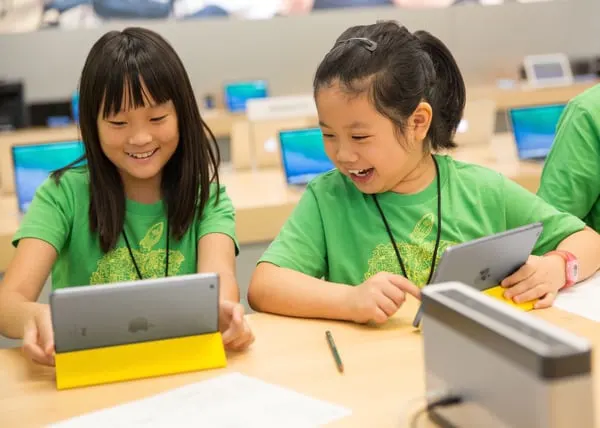 If you’re looking for something to entertain your kids aged 8-12 over the summer, and the chance for them to learn some useful tech skills into the bargain, then register them for this year’s Apple Camp.  Apple holds annual workshops at its retail stores intended to help kids make creative use of technology.