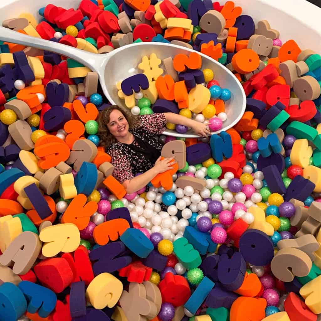 Check out this list of 10+ Pop Up Museums in Los Angeles where guests are encouraged to laugh, smile, and have fun, all the while doing crazy things like riding a colorful cookie carousel or diving into a bowl of fruit.