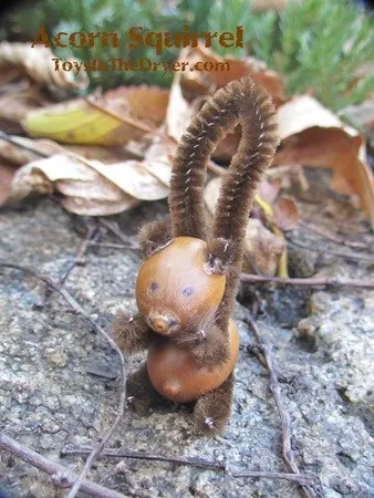 Craft made out of acorns for preschool