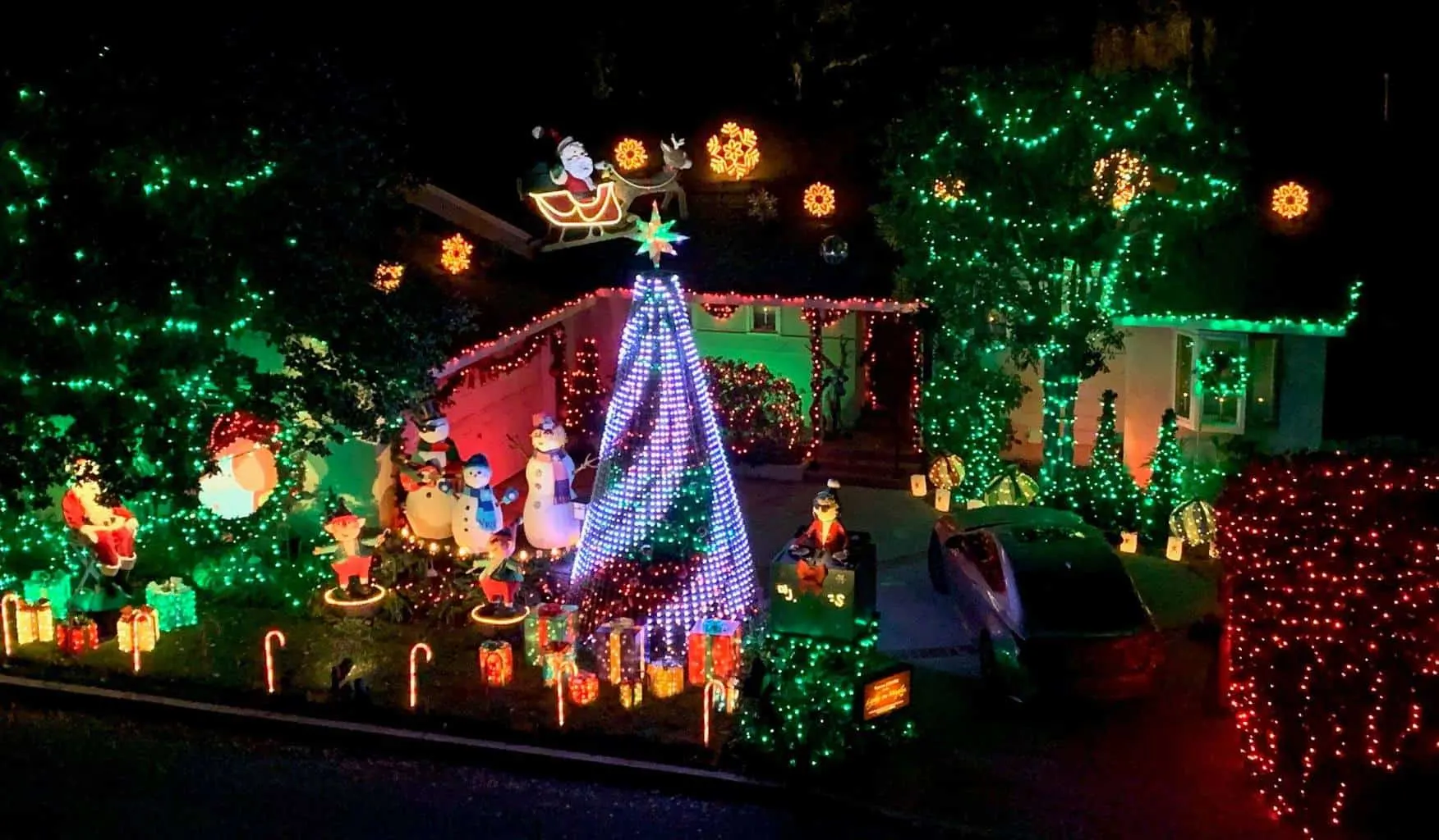 Best Christmas Lights in San Fernando Valley