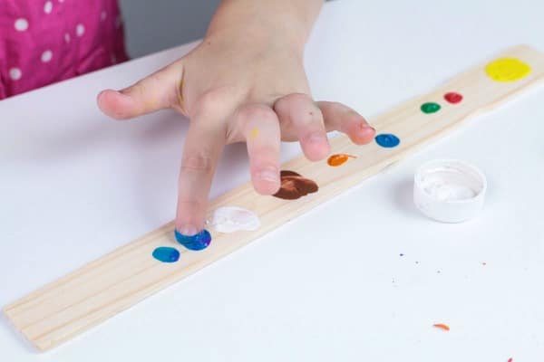 Easy fingerprint planets craft for preschool