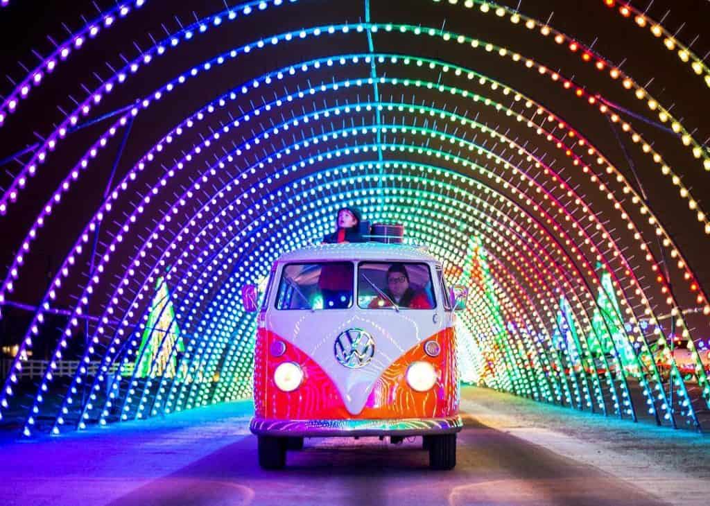 Best Drive and Walk Thru Holiday Light Displays in Southern California ...