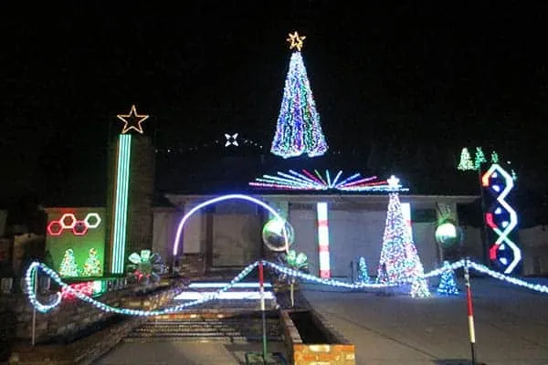 San Antonio Christmas Lights in Chino