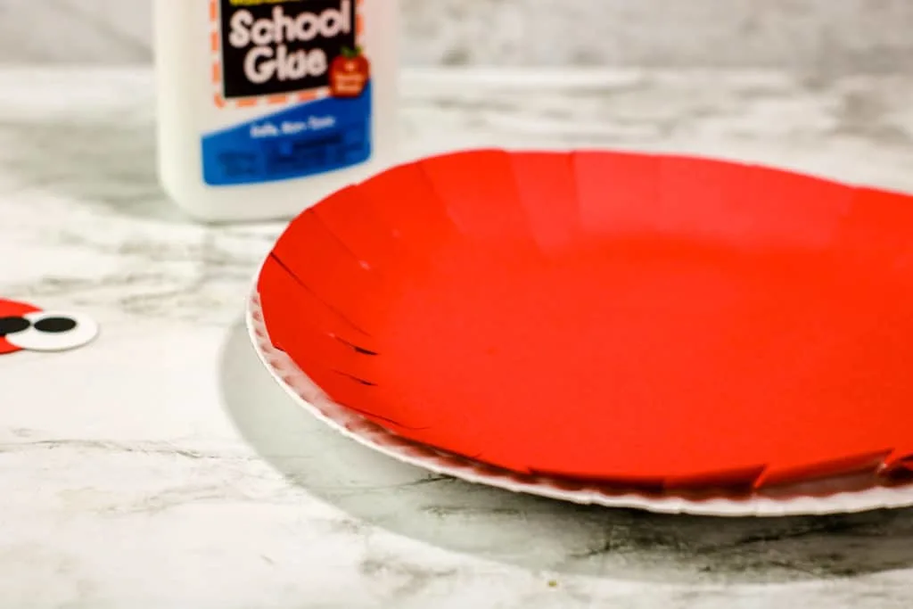 How to make a paper plate crab craft